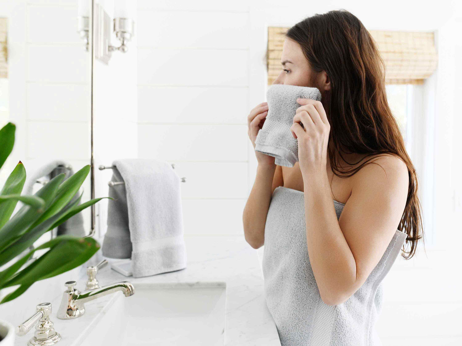 First picture of Cloud Gray Supima Cotton Bath Towel Set