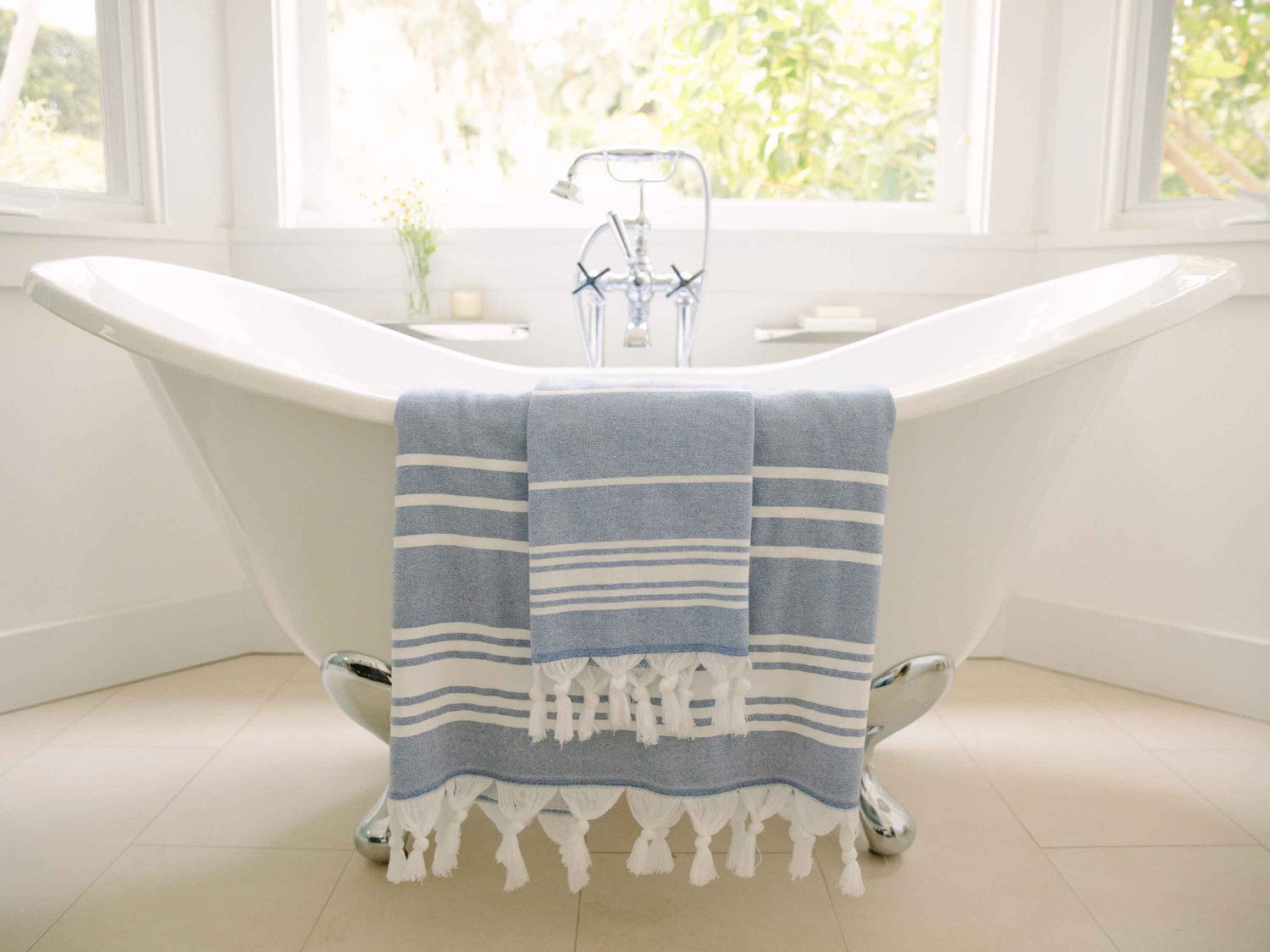 Third picture of Azul Classic Turkish Towel