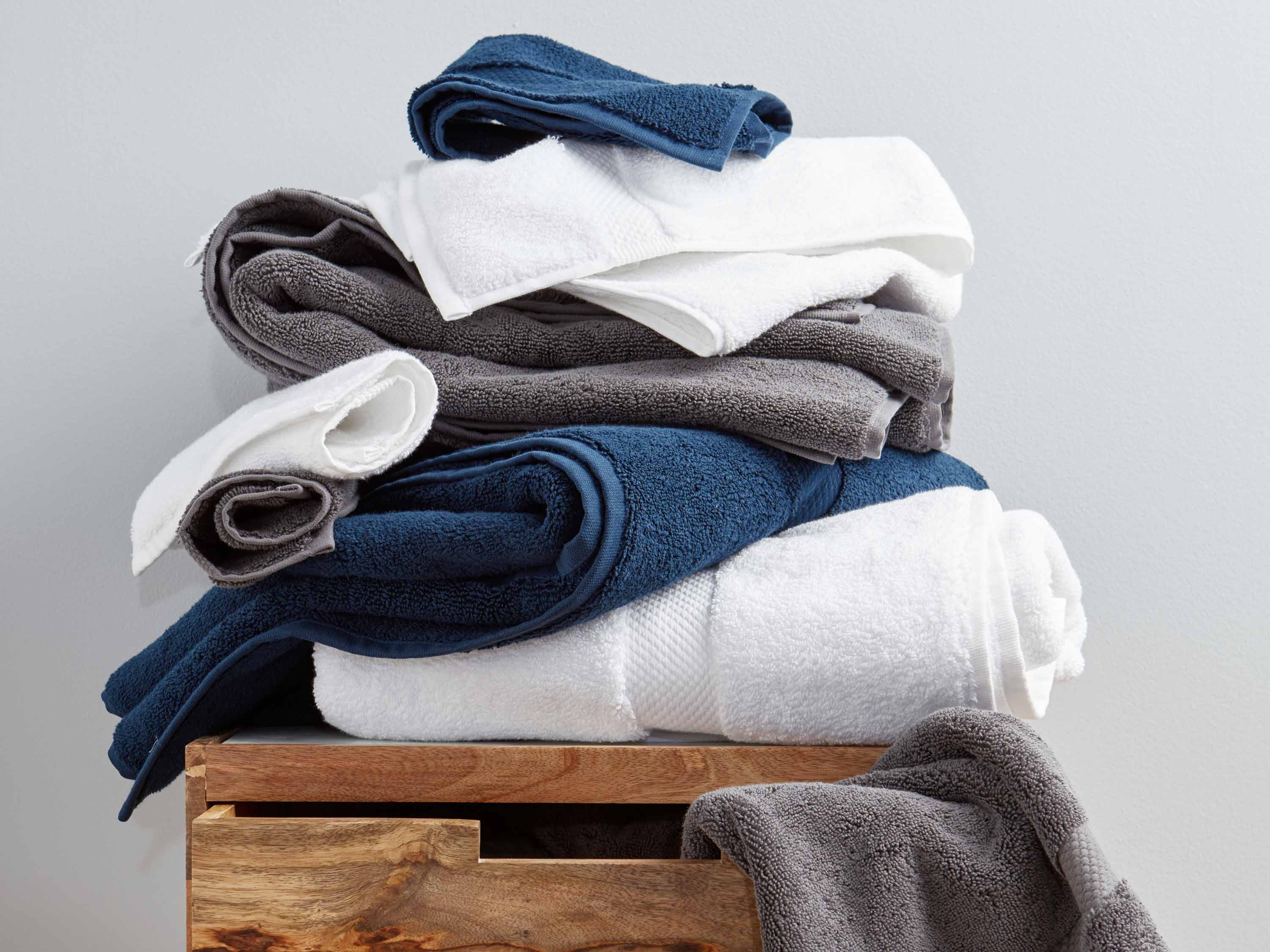Four Steps to Revamping Your Linen Closet