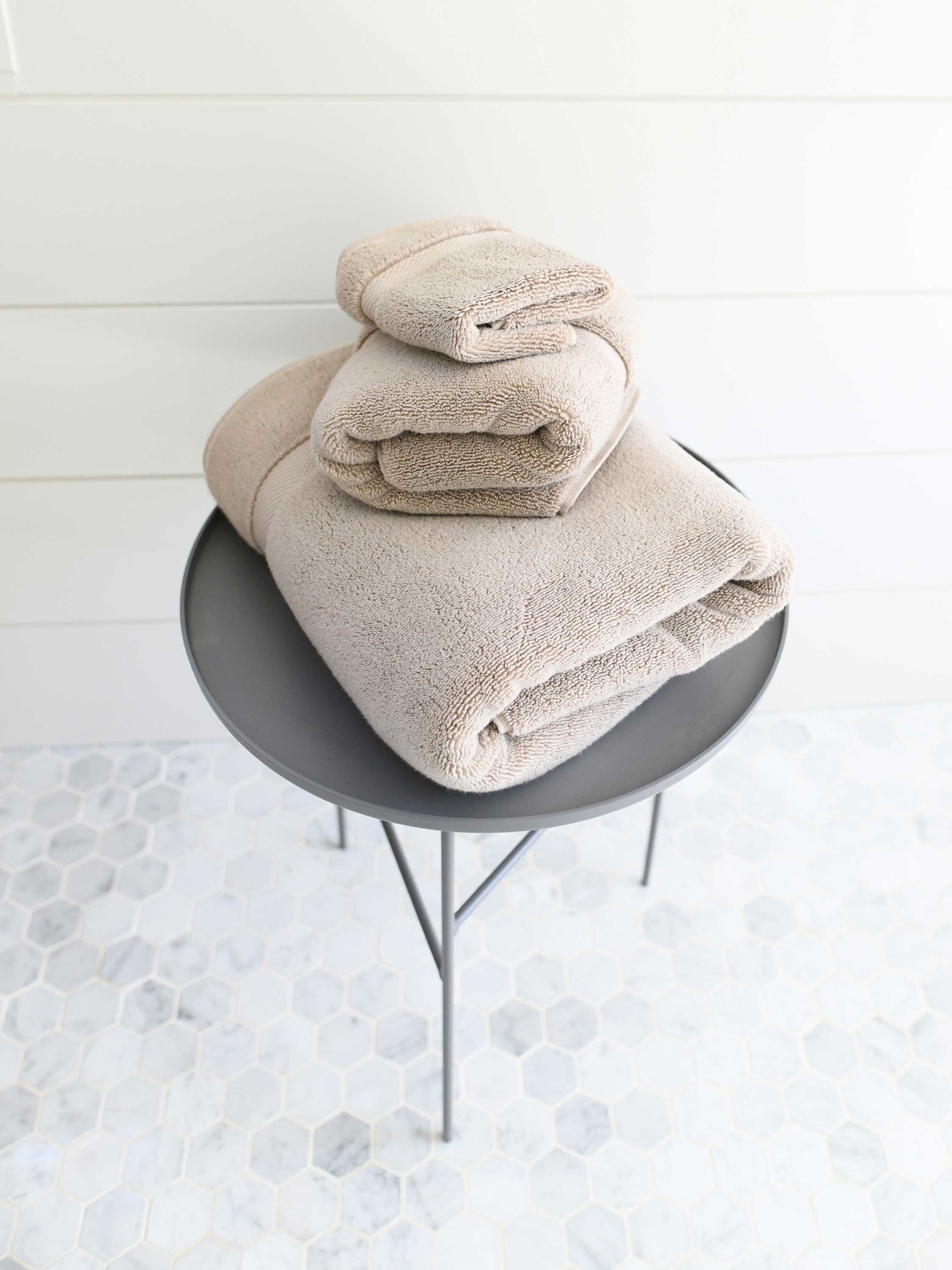 Pewter Supima Cotton Bath Towels (Pair) – Laguna Beach Textile Company